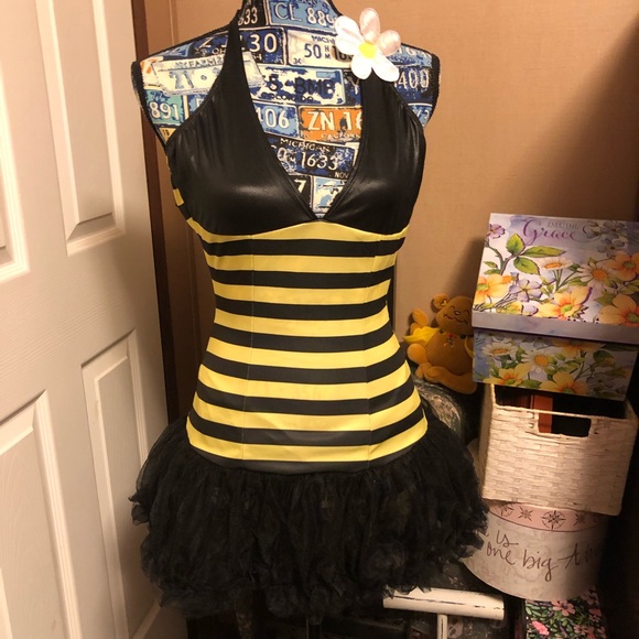 🌟B2G1🌟 Leg Avenue XS Sexy Honeybee Costume - Picture 4 of 15